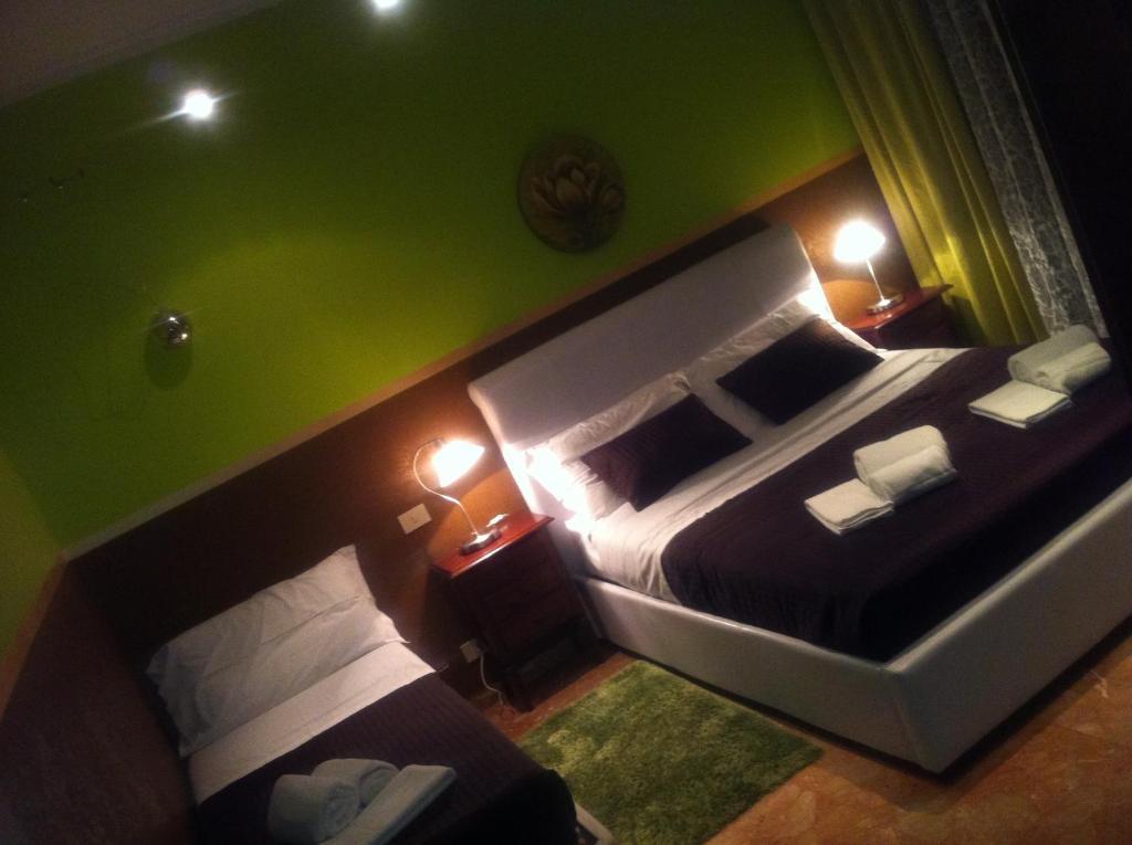 B&B Carmen Βερόνα Δωμάτιο φωτογραφία